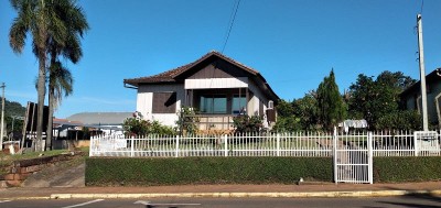 CASA DE MADEIRA Alesgut - Teutônia - RS